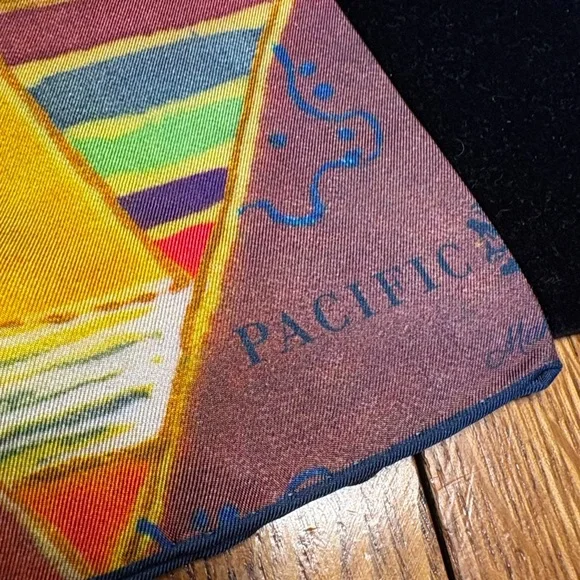 Colorful Geometric Pattern Scarf - Picture 4 of 6